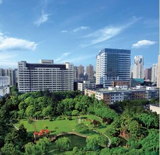 上海自体脂肪填充哪个医院好？上海复旦大学附属华山医院、上